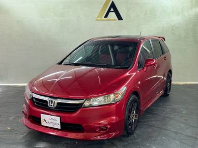 Honda STREAM 1.8 i-VTEC (A)