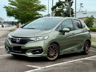 Full Loan Honda JAZZ 1.5 V (A)
