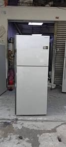 Fridge refrigerator 2d peti sejuk peti ais Hitachi