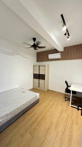 Big Middle Room for Rent @ Batu Lancang/Jelutong