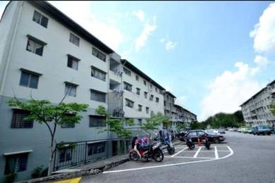 For Sale Apartment Putra Permai Blok B, Seri Kembangan Selangor