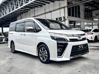 Toyota VOXY 2.0 KIRAMEKI* 7 seater *5WARRANY