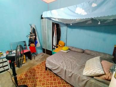 CAR PORCH AWNING !! 1Stry House For Sale At Taman Widuri Bukit Sentosa