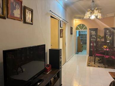 RENOVATED !! 1Stry House For Sale At Taman Widuri Bukit Sentosa Rawang