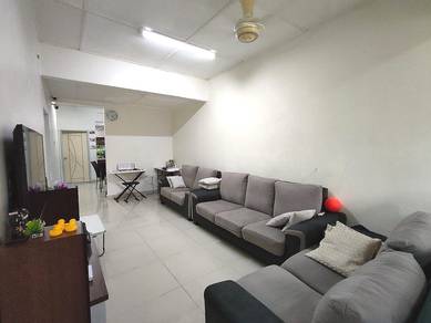 FULLY RENOVATED !! 1Stry Semi D For Sale At Desa Kiambang Serendah