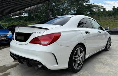 Mercedes Benz CLA180 1.6 AMG  (A)