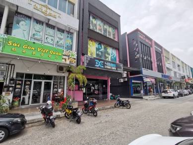Tun Aminah Jln Pendekar 15 1st Floor Shop For Rent (Facing Mainroad)