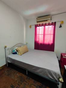 Spacious Middle Bedroom for Rent in Pantai Hillpark Phase 2