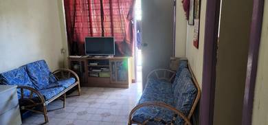 1 BIG ROOM - QUEEN SIZE BED -Donggongon Homestay For Rent (Shophouse)