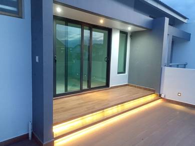 Freehold below market price