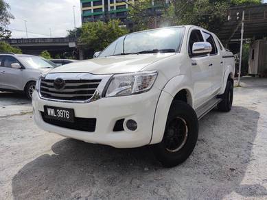 Toyota HILUX 2.5 (A) G 4WD VNT FACELIFT Pick-Up