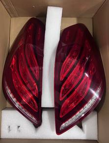 S400 W222 Mercedes Benz Tail lights and Grille
