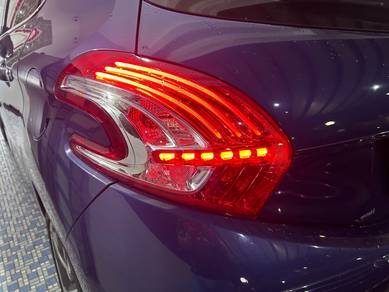 Peugeot 208 tail lamp 2016
