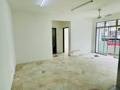 Kiambang Apartment