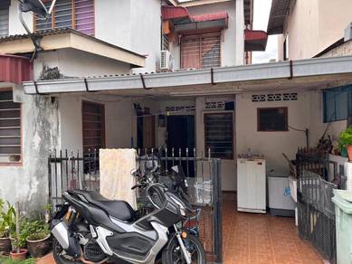 Cluster Pintasan Bahagia Bayan Baru Renovated Near Quensbay Mall