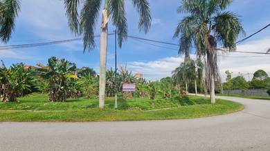 Bungalow Land with Approved Building Plan – Country Heights, Kajang