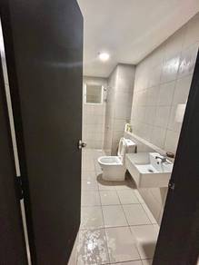 FULLY FURNISHED FREEHOLD Lakefront Homes Condo Cyberjaya for SALE