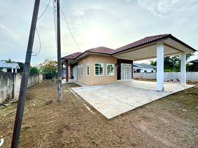 [Vibe Kampung + Tanah Luas] Banglo Dekat Bandar Near Jalan Sultannah