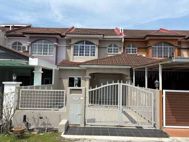 Teres 2 Tingkat Facing Padang Gated Guarded, Bandar Puteri Klang