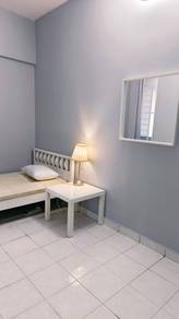 Room To Rent Palm Garden Apartment (Female Malay)