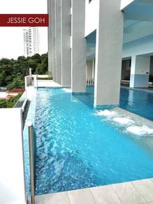 Just few steps to the beach! Iconic Vue Batu Ferringhi!