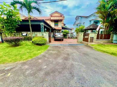 FACING OPEN 2.5 Storey Semi D Ukay Perdana Ampang RENOVATED