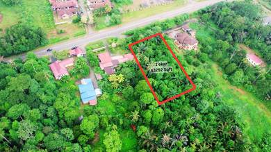 TEPI JALAN JER_taman Bukit Lada, Kampung Awah, Maran