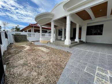 TAMAN RIA DOUBLE STOREY BUNGALOW HOUSE FOR RENT (Near to Main Road)