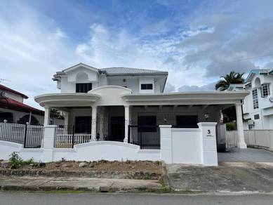 TAMAN RIA DOUBLE STOREY BUNGALOW HOUSE FOR RENT (Near to Main Road)
