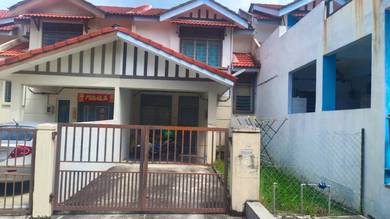 FOR RENT: 2 Storey Terrace Taman Salak Perdana Sepang Selangor