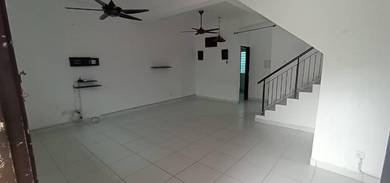 7/24 SECURITY 2-storey Terraced Taman Pelangi Semenyih 2