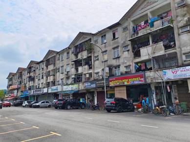 Taman Perindustrian Puchong  Utama Low Cost Flat