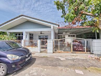 (Semi-D)(5 Bilik) Taman Panchor Jaya, Paroi