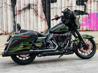 Harley Davidson CVO Street Glide Fully Loaded