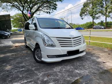 Hyundai GRAND STAREX 2.5 ROYALE (A)