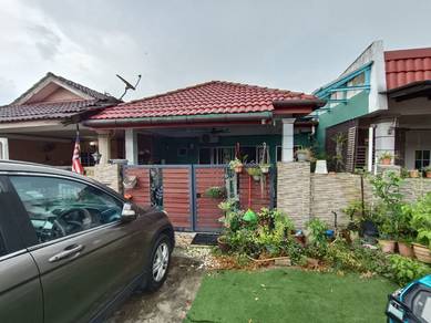 NEAR SCHOOL|FREEHOLD Single Storey House Taman KAJANG UTAMA