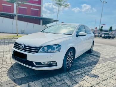 Volkswagen PASSAT 1.8 TSI (CKD) (A)