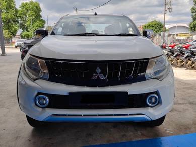 Mitsubishi TRITON 2.4 VGT A/T (A) USED