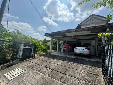 TAMAN MELATI 3 SETAPAK TOWNHOUSE CORNER UNIT FREEHOLD For SALE