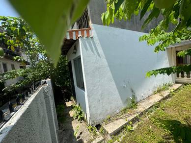 TAMAN MELATI 3 SETAPAK TOWNHOUSE CORNER UNIT FREEHOLD For SALE