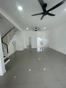 Garland 2 Residence Kota Emerald 2 Storey For Rent !!!