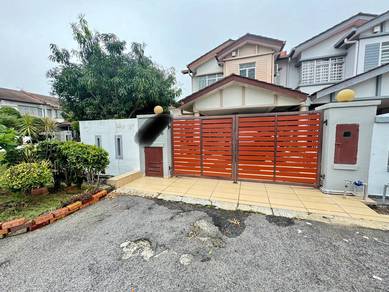 CORNER LOT Double Storey Terrace Putra Tropika Bandar Seri Putra Bangi