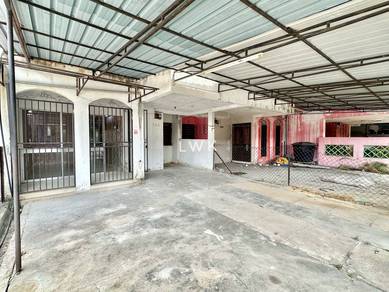 Rumah Teres Di Bandar Pasir Tumbuh