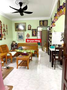 Eastern Court At Jelutong Renovated Freehold ( Full Loan )