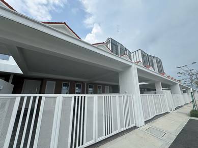 Viluxe Residence G/Guarded Extra Land 2-Stry Terrace  in Batu Kawan !