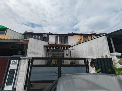 [Rumah Lawa] Double storey terrace Bandar Springhill Lukut