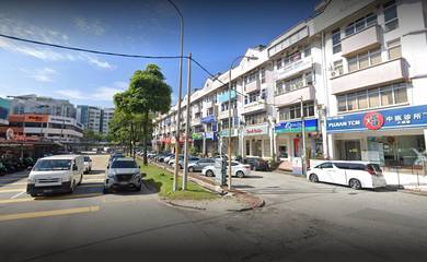 Ground Floor Shop Lot @ Bandar Sri Petaling Near LRT For Rent