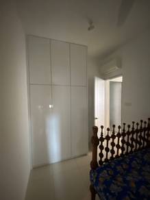 Mont Residence for sell 2 carpark 1226sf renovated areaTanjung Tokong
