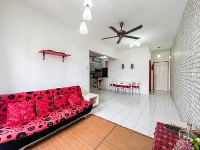 Vista Impiana Apartment, Taman Bukit Serdang, Seri Kembangan