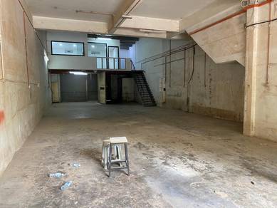 Puchong Tpp area 1.5 Storey